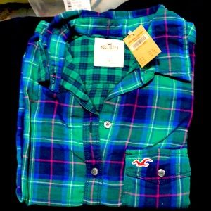 Women’s long sleeve cotton button up shirt by Hollister